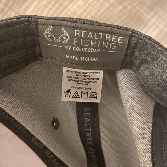 Realtree SnapBack Hat - Picture 6 of 6